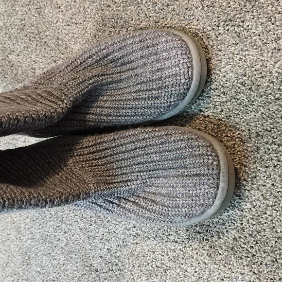Ugg Australia Women 5819 Tall 3 button cardigan sweater boots shoes sz 8