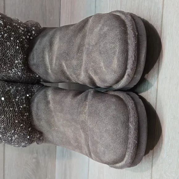 Ugg Australia Women Camaya Sequin knit sweater Leather Boots shoes sz 10