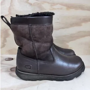 UGG Australia - Wrangell Shearling - Boots - Brown - Men's - 7.5 - S/N 5790