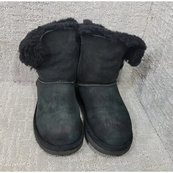 Ugg Bailey Button II 1016226 Women's Size 6 Black Suede Fur Lined Warm Boots