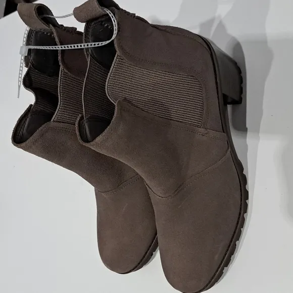 UGG Hazel Suede Chelsea Boots