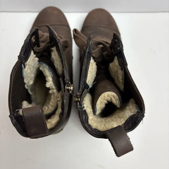 UGG Hazelwood Brown Leather Combat Moto Boots Lace-Up Design Sherpa Lined 8.5