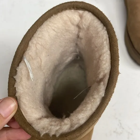Ugg Kids Unisex Classic Weather Short Il Waterproof Boots...