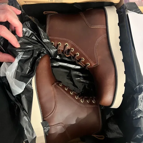 Ugg Men's Brown Leather Boots