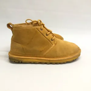 UGG men's neumel boots yellow size 9 chukka boot
