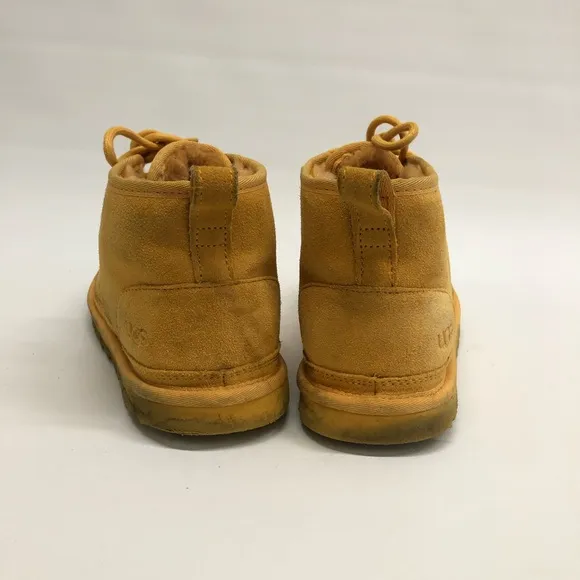 UGG men's neumel boots yellow size 9 chukka boot