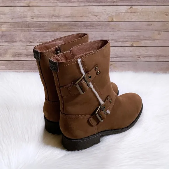 UGG Niels III Chestnut Boots
