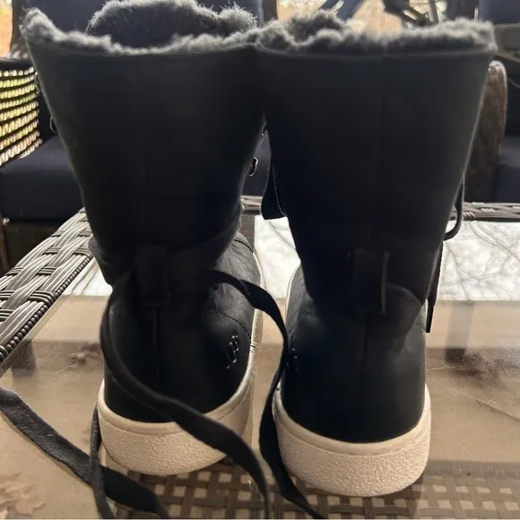 UGG Starlyn Black Leather Sheepskin High Top Sneaker Boots Shoes Women Sz 7