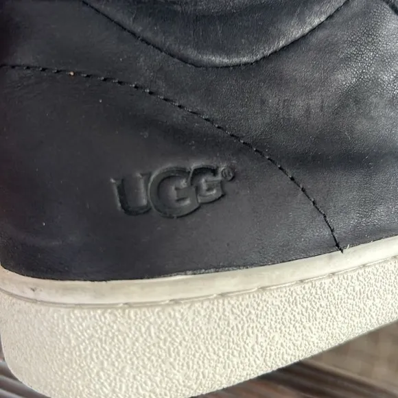 UGG Starlyn Black Leather Sheepskin High Top Sneaker Boots Shoes Women Sz 7