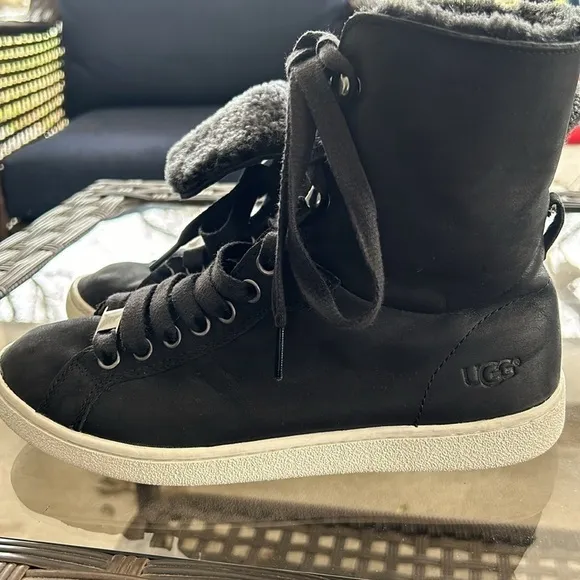 UGG Starlyn Black Leather Sheepskin High Top Sneaker Boots Shoes Women Sz 7