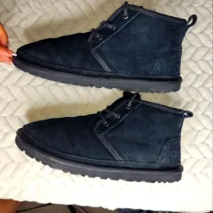 Ugg Neumel II Boots, Men's sz 8, black.