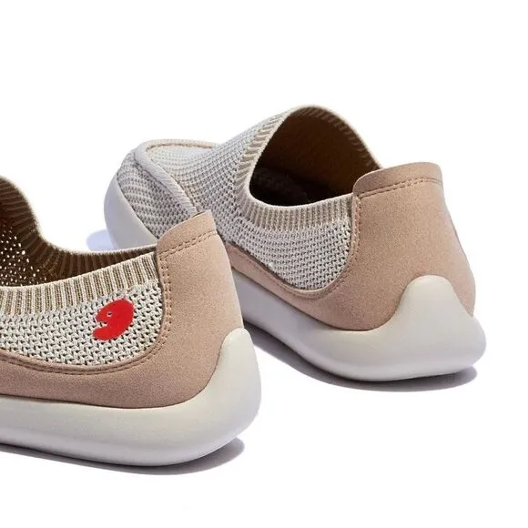 UIN Women's Travel Shoes Casual Comfort Loafers Mojacar (Cappuccino)