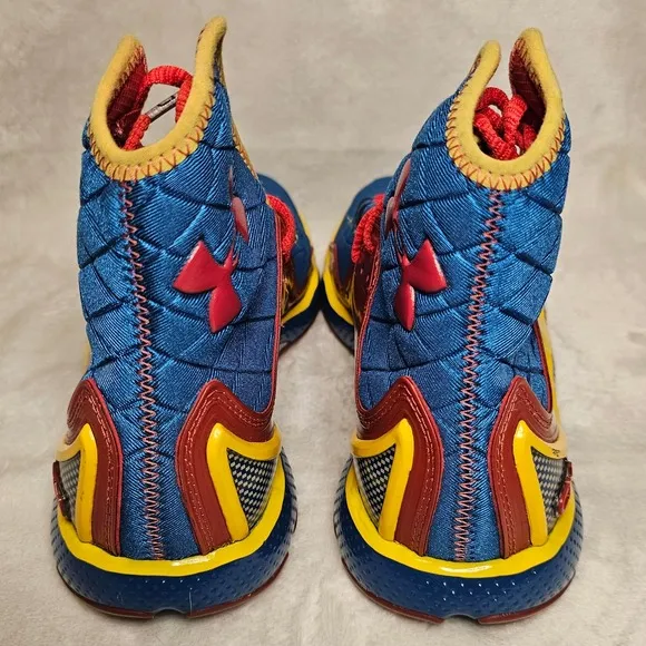 Under Armour High Top Basketball SUPERMAN Sneakers YOUTH SIZE 7  RED BLUE YELLOW