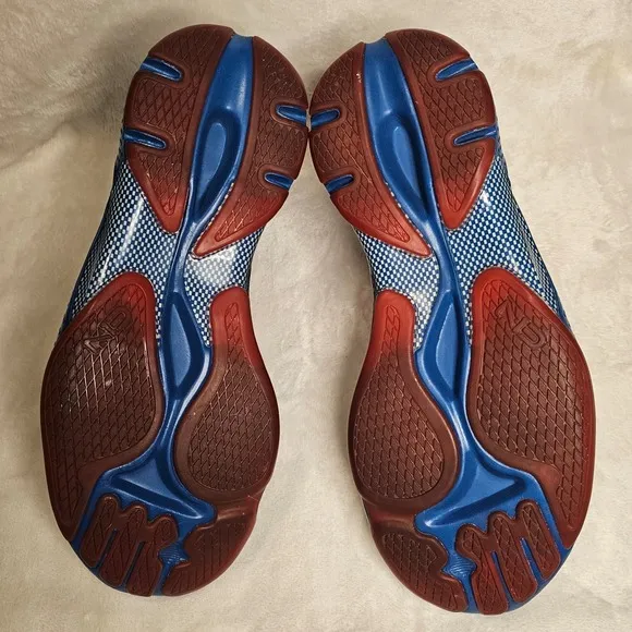 Under Armour High Top Basketball SUPERMAN Sneakers YOUTH SIZE 7  RED BLUE YELLOW