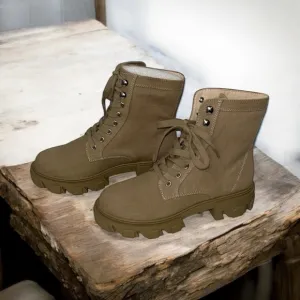 Urban Outfitters UO Nina Combat Boots (B7)