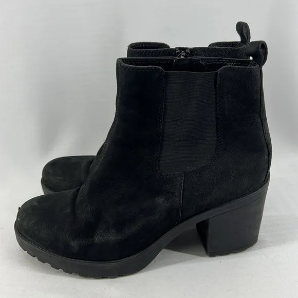 Vagabond Grace Black Nubuck chelsea Boots