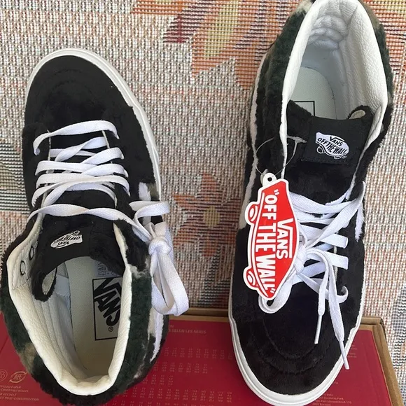 Vans WMNS Sk8-Hi(Sherpa) Camo/BlackVN0A5JMJA58Sneakers - boots G