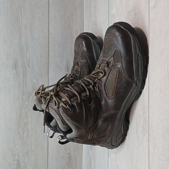 Vasque Mens 7466M Leather High Top Boots sneakers shoes sz 14M