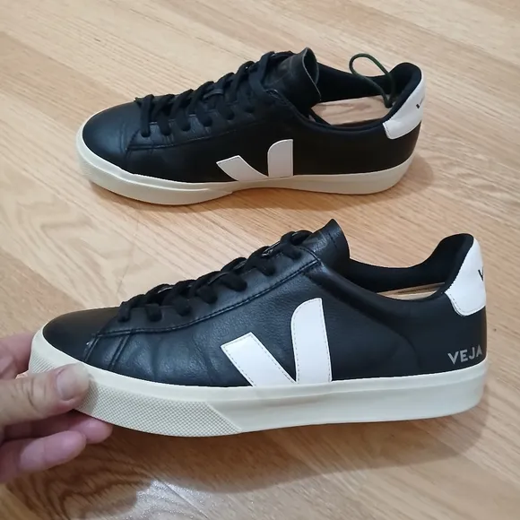 Veja Chromefree Leather Lifestyle/Casual/Athletic Shoes Size 43 EU Unisex