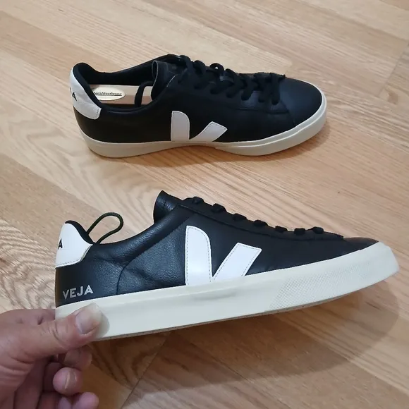 Veja Chromefree Leather Lifestyle/Casual/Athletic Shoes Size 43 EU Unisex