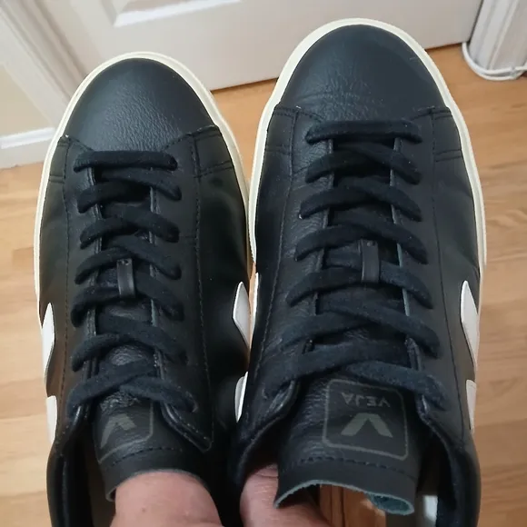 Veja Chromefree Leather Lifestyle/Casual/Athletic Shoes Size 43 EU Unisex