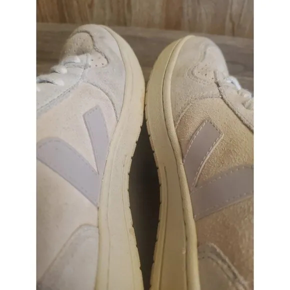 Veja V-10 Casual Sneaker Shoes Women's Size 6 Beige
