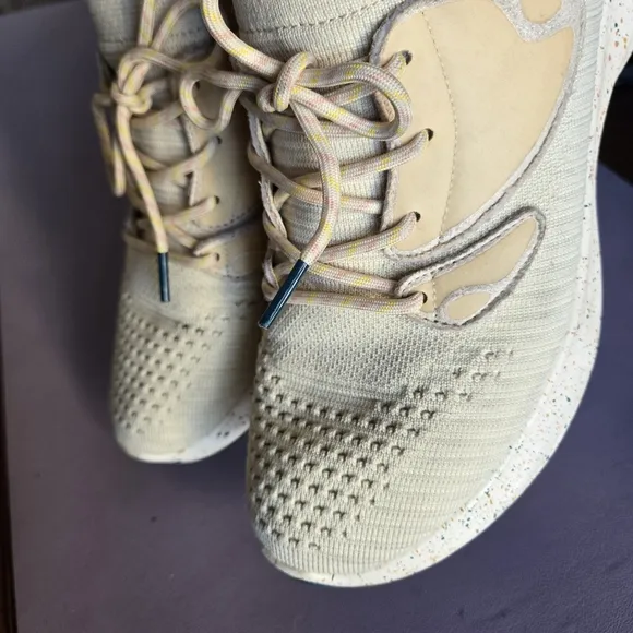 Vessi Everyday Move 2.0 Sneaker Shoes Men's 8 Athleisure Comfort Travel Active