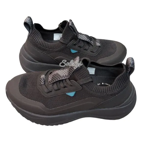 Vessi Stormburst Black Low Top Black Waterproof Dyma-Tex Knit Sneaker Womens 5