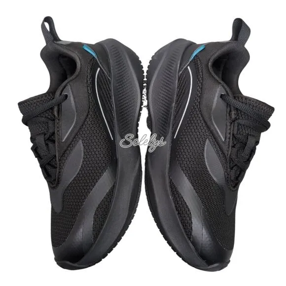 Vessi Tidal Black on Black Waterproof Dyma-Tex Vegan Lace Up Sneaker Womens 5.5