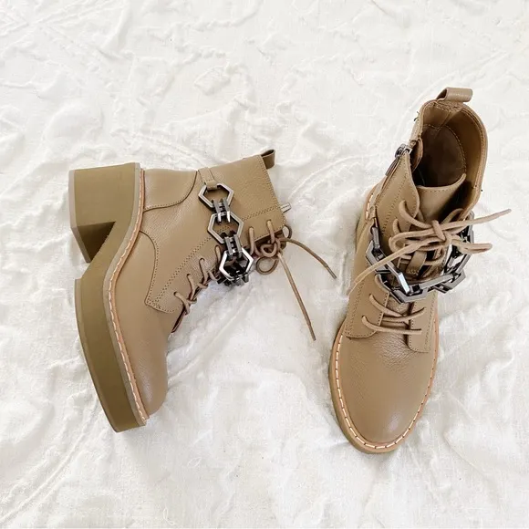 Vince Camuto Keltana Boots Size 5 New