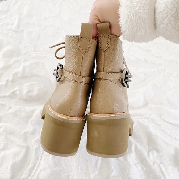 Vince Camuto Keltana Boots Size 5 New