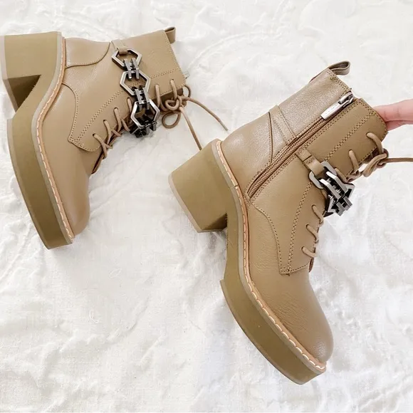 Vince Camuto Keltana Boots Size 5 New