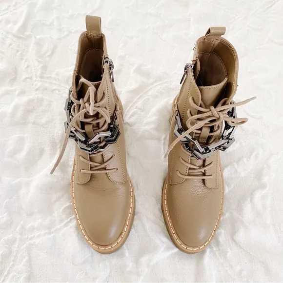 Vince Camuto Keltana Boots Size 5 New
