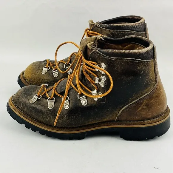 Vintage Womens 7N‎ Vasque Mountaineering Boots Brown Leather Lace Up Hiking