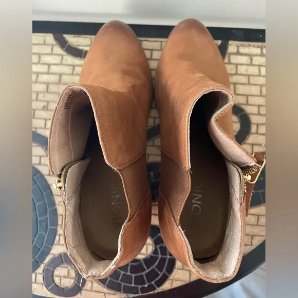 Vionic Sterling Carmel Brown Booties Leather Ankle Boots Women’s Size 8.5