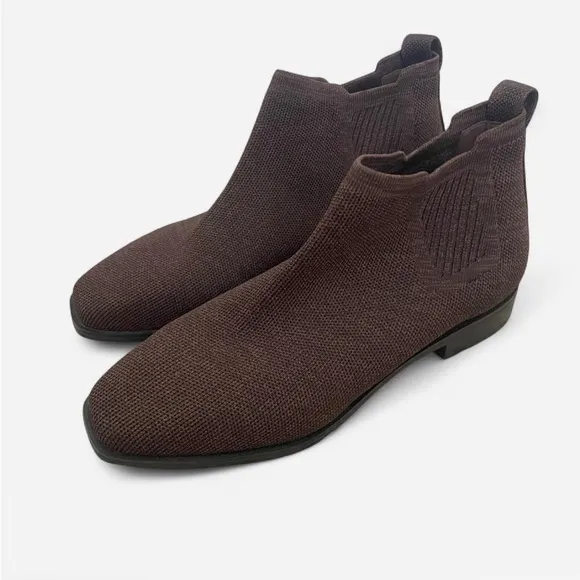 Vivaia Ryan Pro Square-Toe Water-Repellent Ankle Chelsea Boots in Dark Chocolate