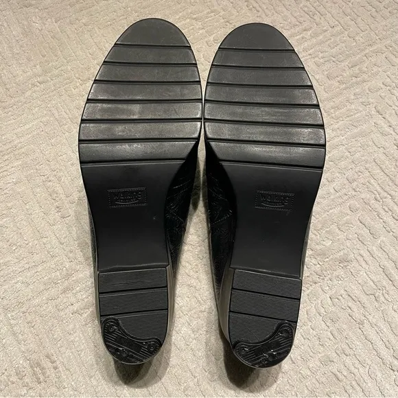 Walking Cradles Boots Women’s 9.5 Slip On Mule Boots Leather