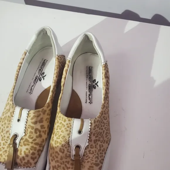Walter genuin animal print golf shoes size 37