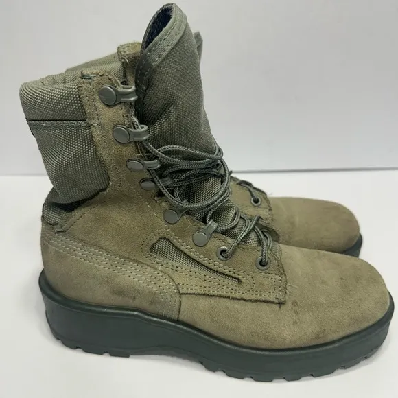 WELLCO AIR F Men’s  Tactical Boots - Gray size 6 pre owned  Exellent condition.