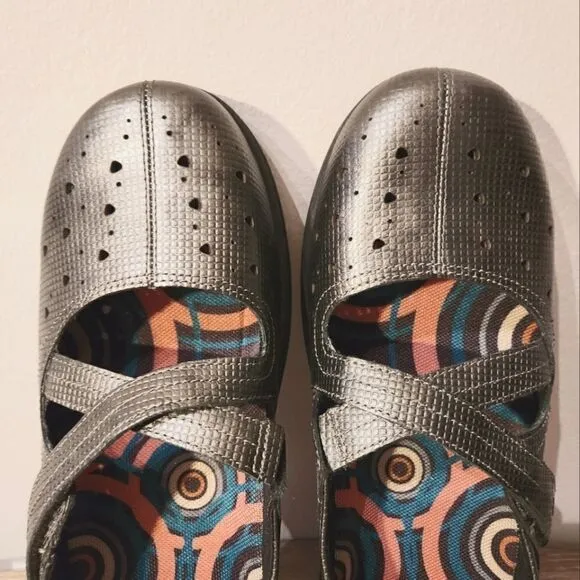 WOMEN'S ABEO COMFORT  NEW  SHOES GRAY COLOR LEATHER UPPER SIZE 11 NEW.