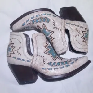 Womens ARIAT Boots!!!