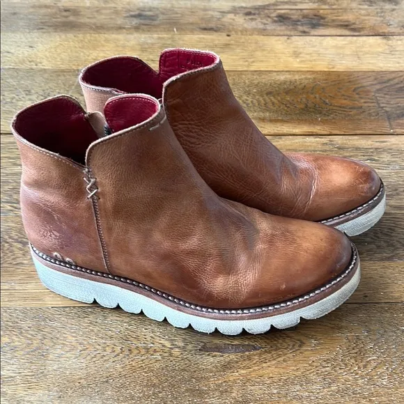 Women’s Lydyi BED STU Leather Ankle Boots