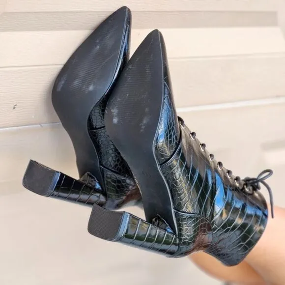 Women's Pointed Toe Chunky High‎ Heel Lace Up Boots Black Color