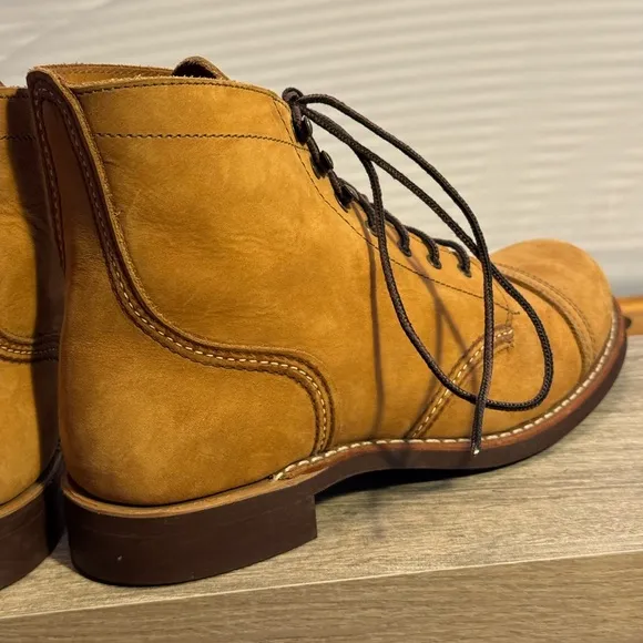 Women’s Red Wing Shoes Iron Ranger Boots 3367 Size 9.5B Honey Nubuck Lace Up USA