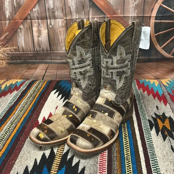 Women's Tin Haul &quot;FURRLICIOUS&quot; Brown Wide Square Toe Boots