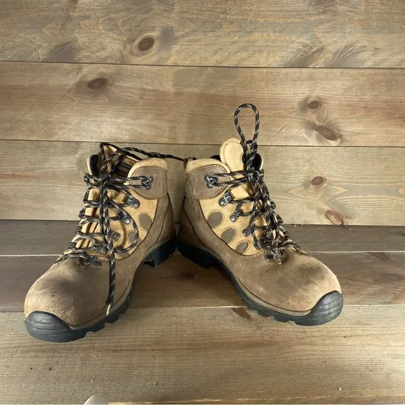 Zamberlan Womens size 41 shoes brown leather waterproof hiking boots