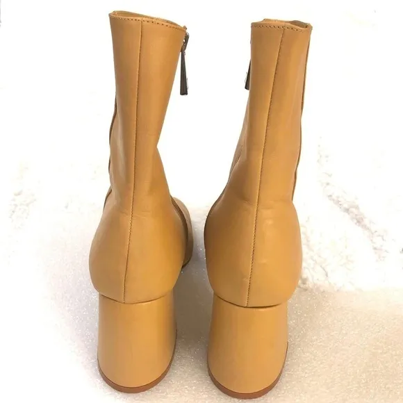 Zara 100% Leather Camel/Tan Curved Heel Boots size 41 EU 10 US
