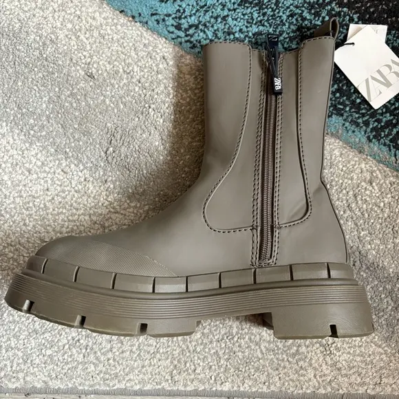 Zara Rubberized Flatform Ankle Boots Chunky Lug Sole Y2K Goth Grunge NWT 8 Green