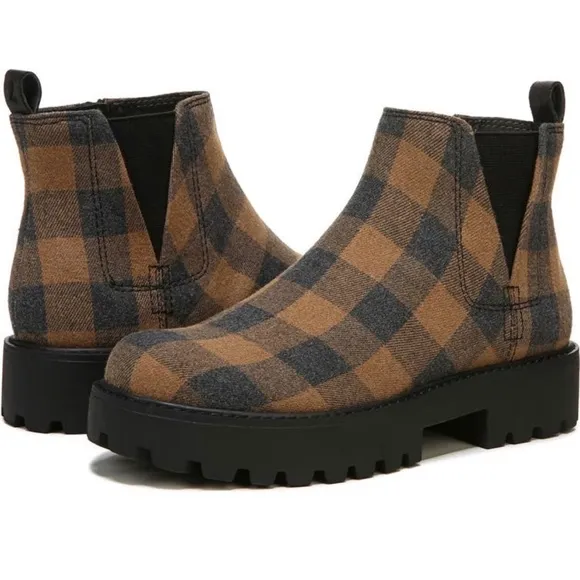 Zodiac Shilo Chealsea Rain Boot New in Box. Sz 8 US
